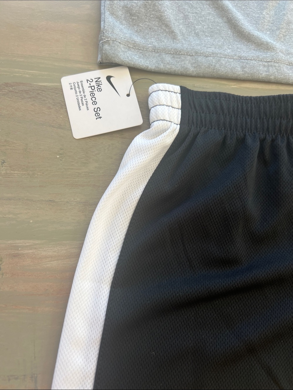 🆕 Nike Gray and Black Boys Athletic Set. Size: 5T (6 M). NWT. - Picture 15 of 16